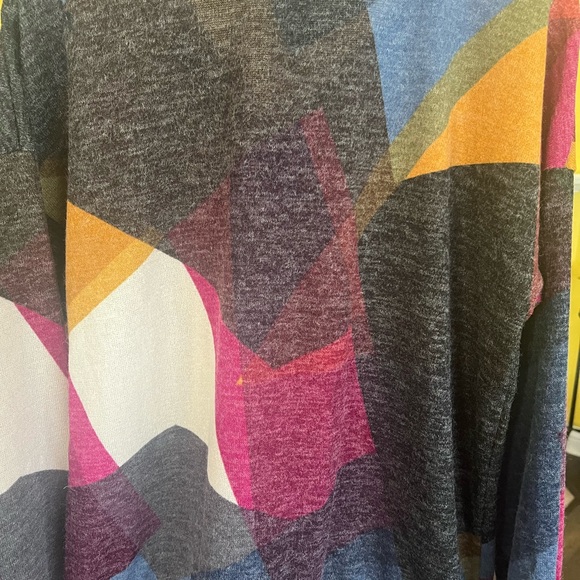 Chris & Carol Colorful Geometric Women's Sweater - Picture 4 of 4